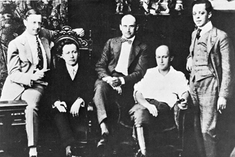 1916